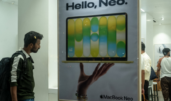 苹果罕见上调Mac	、iPad等多个产品类别价格 股价创逾一年最大跌幅